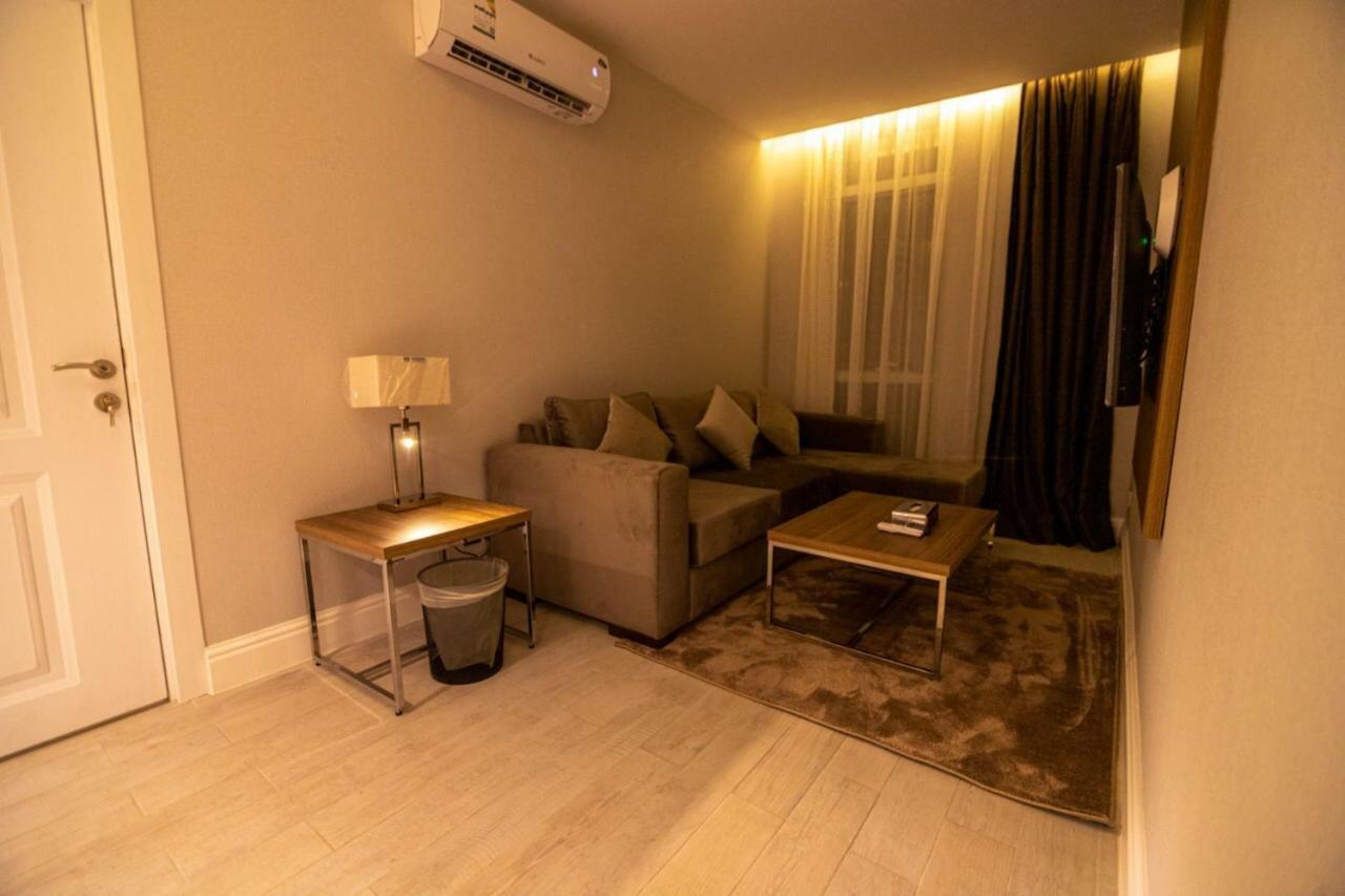 قولدن سكوير طريق الرياض Golden Square Riyadh Road Khamis Mushait Luaran gambar